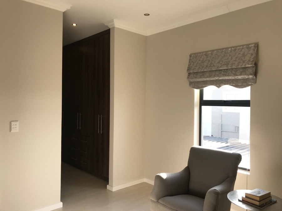 To Let 4 Bedroom Property for Rent in Parklands North Western Cape